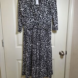 NWT WHITE HOUSE BLACK MARKET 3/4 Sleeve Ruched Fit & Flare Polka Dot Midi Size 8
